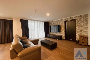 3 Bedroom Condo for rent in Acadamia Grand Tower, Khlong Tan Nuea, Bangkok near BTS Phrom Phong