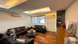 3 Bedroom House for rent in Khlong Tan Nuea, Bangkok