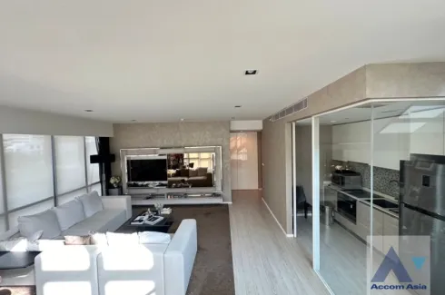 2 Bedroom Condo for rent in The Room Sukhumvit 21, Khlong Toei Nuea, Bangkok near MRT Sukhumvit