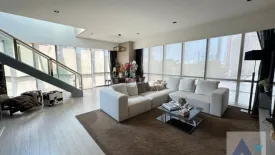 2 Bedroom Condo for rent in The Room Sukhumvit 21, Khlong Toei Nuea, Bangkok near MRT Sukhumvit