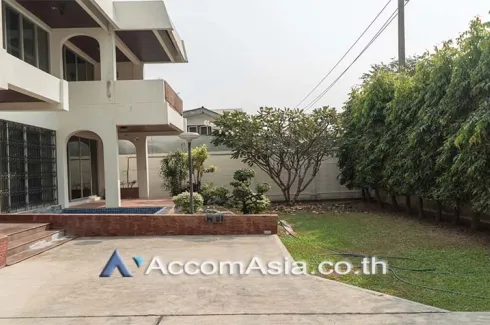 3 Bedroom House for rent in Khlong Tan Nuea, Bangkok