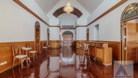 3 Bedroom Condo for rent in Le Premier 1, Khlong Toei Nuea, Bangkok near BTS Asoke