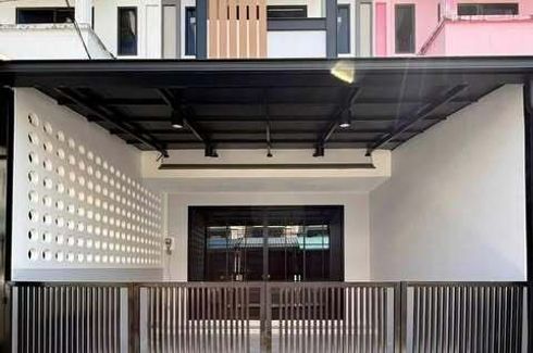 3 Bedroom Townhouse for sale in Ratsada, Phuket