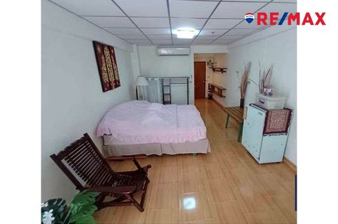 1 Bedroom Condo for sale in Jomtien Beach Condominium, Nong Prue, Chonburi