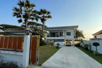4 Bedroom House for sale in Khun Kaeo, Nakhon Pathom