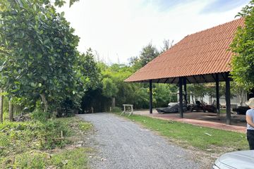 6 Bedroom Villa for sale in Tha Khoi, Phetchaburi