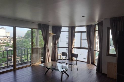 2 Bedroom Condo for rent in Sriwara Garden Condominium, Phlapphla, Bangkok