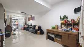 3 Bedroom Townhouse for sale in Baan Pruksa Liabwaree-Minburi, Krathum Rai, Bangkok