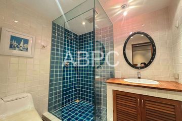 2 Bedroom Condo for sale in Garden Cliff Condominium 2, Na Kluea, Chonburi