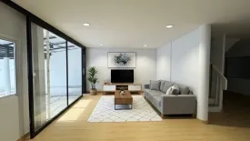 5 Bedroom House for rent in Sam Sen Nok, Bangkok near MRT Phawana