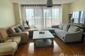 2 Bedroom Condo for sale in Nusa State Tower Condominium, Silom, Bangkok near BTS Surasak