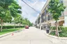 3 Bedroom Townhouse for sale in Sammakorn Avenue Chaiyapruek-Wongwaen, Lam Pho, Nonthaburi