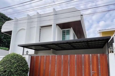 3 Bedroom House for sale in Chom Phon, Bangkok near MRT Ratchadaphisek