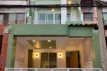 3 Bedroom Townhouse for sale in Baan Thanakarn, Sao Thong Hin, Nonthaburi near MRT Sam Yaek Bang Yai