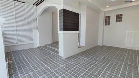 4 Bedroom Townhouse for sale in Sinlapakarn Park 5, Phimon Rat, Nonthaburi