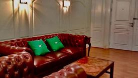 1 Bedroom Condo for sale in Khlong Toei Nuea, Bangkok near BTS Nana