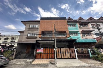 3 Bedroom House for sale in Thung Song Hong, Bangkok near Airport Rail Link Lak Si