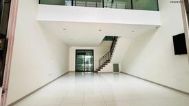 3 Bedroom Townhouse for sale in Arnintown Tientalay 7, Samae Dam, Bangkok