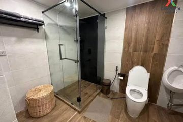 1 Bedroom Condo for sale in Silom, Bangkok near BTS Saphan Taksin