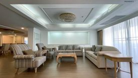 4 Bedroom Condo for rent in Oriental Towers, Khlong Tan Nuea, Bangkok near BTS Thong Lo