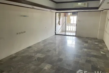 1 Bedroom Condo for sale in Merlin Tower 1, Yan Nawa, Bangkok near BTS Sueksa Witthaya