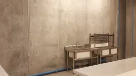 Commercial for rent in Khlong Tan Nuea, Bangkok