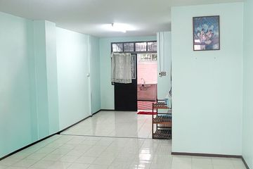 2 Bedroom Townhouse for rent in Chan Kasem, Bangkok near MRT Chankasem