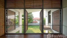 6 Bedroom House for rent in Chan Kasem, Bangkok near MRT Chankasem