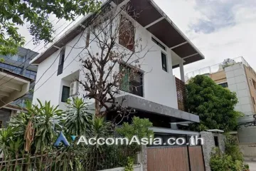 6 Bedroom House for sale in Yan Nawa, Bangkok