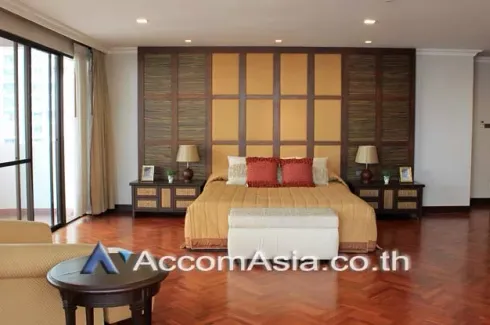 3 Bedroom Apartment for rent in Khlong Toei Nuea, Bangkok near MRT Sukhumvit