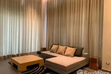 3 Bedroom Condo for rent in The Crest Ruamrudee, Lumpini, Bangkok near BTS Ploen Chit