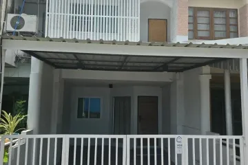 4 Bedroom Townhouse for rent in Pa Daet, Chiang Mai