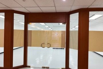 Office for rent in Serm Mit Tower, Khlong Toei Nuea, Bangkok near MRT Sukhumvit