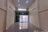 Commercial for rent in Bang Na, Bangkok near MRT Si La Salle
