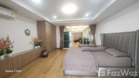 1 Bedroom Condo for rent in Nusa State Tower Condominium, Silom, Bangkok near BTS Surasak