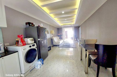 1 Bedroom Condo for rent in Nusa State Tower Condominium, Silom, Bangkok near BTS Surasak