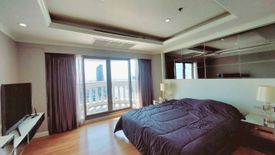1 Bedroom Condo for rent in Nusa State Tower Condominium, Silom, Bangkok near BTS Surasak
