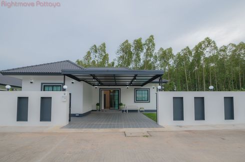 3 Bedroom House for sale in Rattanakorn Village 18, Na Kluea, Chonburi