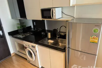 Condo for rent in Sky Walk Condominium, Phra Khanong Nuea, Bangkok near BTS Phra Khanong