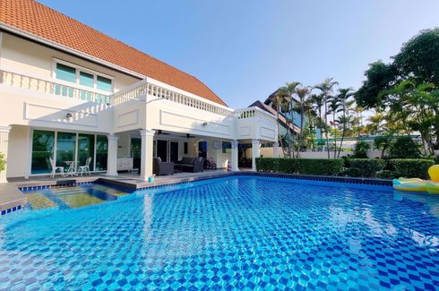 3 Bedroom House for sale in The Boltons, Na Kluea, Chonburi