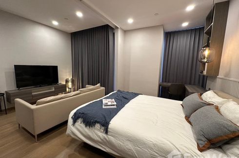 1 Bedroom Condo for rent in Si Phraya, Bangkok near MRT Sam Yan