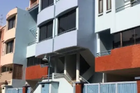 5 Bedroom Townhouse for rent in Thana City Village, Bang Chalong, Samut Prakan