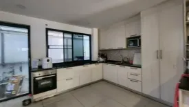 7 Bedroom House for rent in Bang Chak, Bangkok