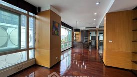 2 Bedroom Condo for rent in Khlong Tan Nuea, Bangkok