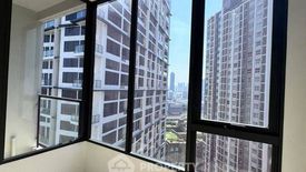 1 Bedroom Condo for sale in Landmark @MRTA Station, Bang Kapi, Bangkok near MRT Pradit Manutham