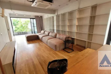 2 Bedroom Condo for sale in Icon II, Khlong Tan Nuea, Bangkok near BTS Thong Lo