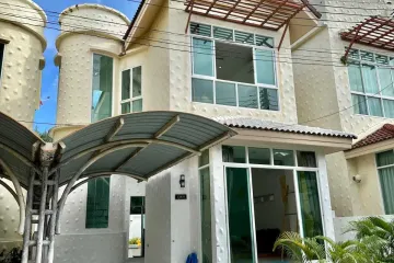 3 Bedroom Villa for sale in Saiyuan Med Village, Rawai, Phuket