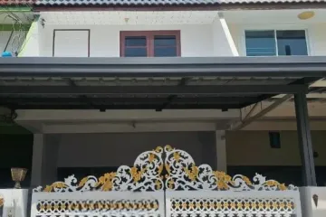 3 Bedroom Townhouse for sale in Sinthawi Grand Village, Tha Kham, Bangkok