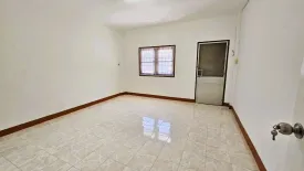 3 Bedroom Townhouse for sale in Sinthawi Grand Village, Tha Kham, Bangkok