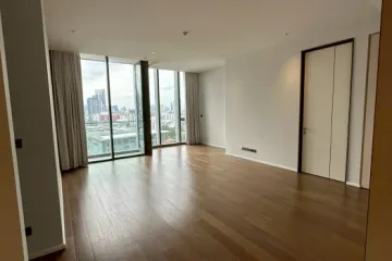 2 Bedroom Condo for sale in Kraam Sukhumvit 26, Khlong Tan, Bangkok near BTS Phrom Phong